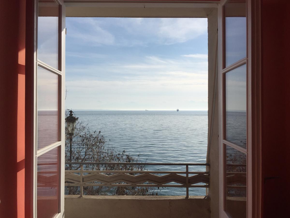 Air Waterfront Nikis Apartment Салоники Экстерьер фото